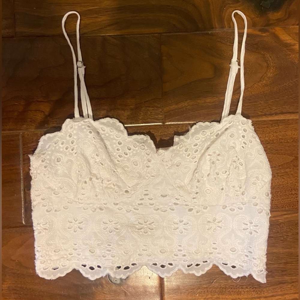 SHOWPO. BRALETTE CROP TOP SIZE US 6 WHITE